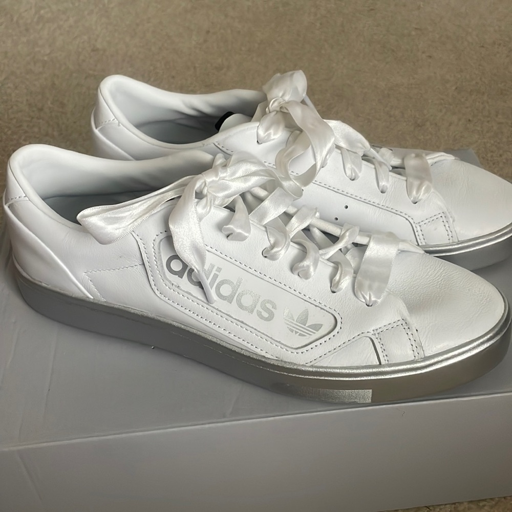 Women’s Adidas sneakers